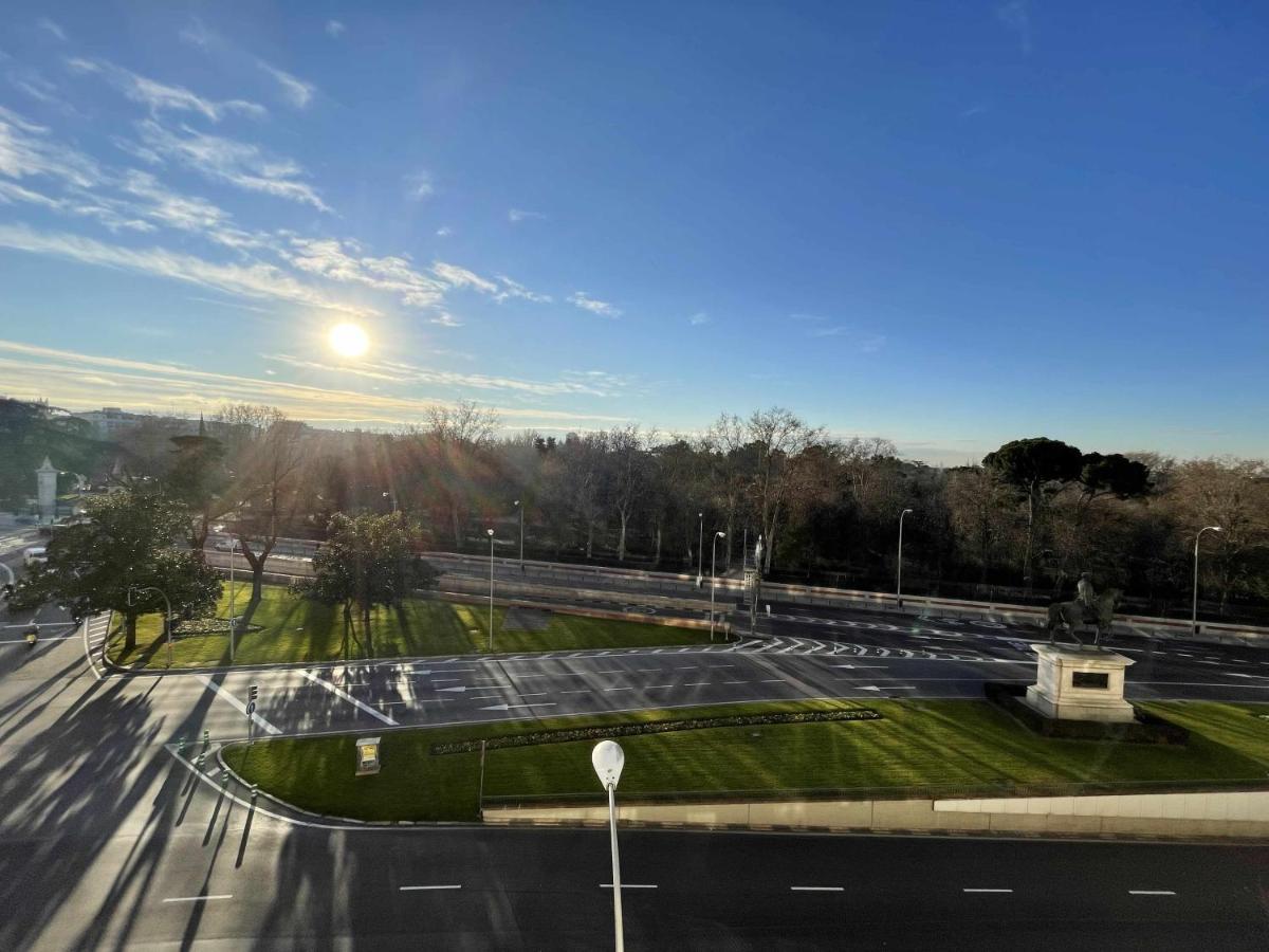 Apartamento Con Vistas Al Parque Del Retiro Madrid Esterno foto