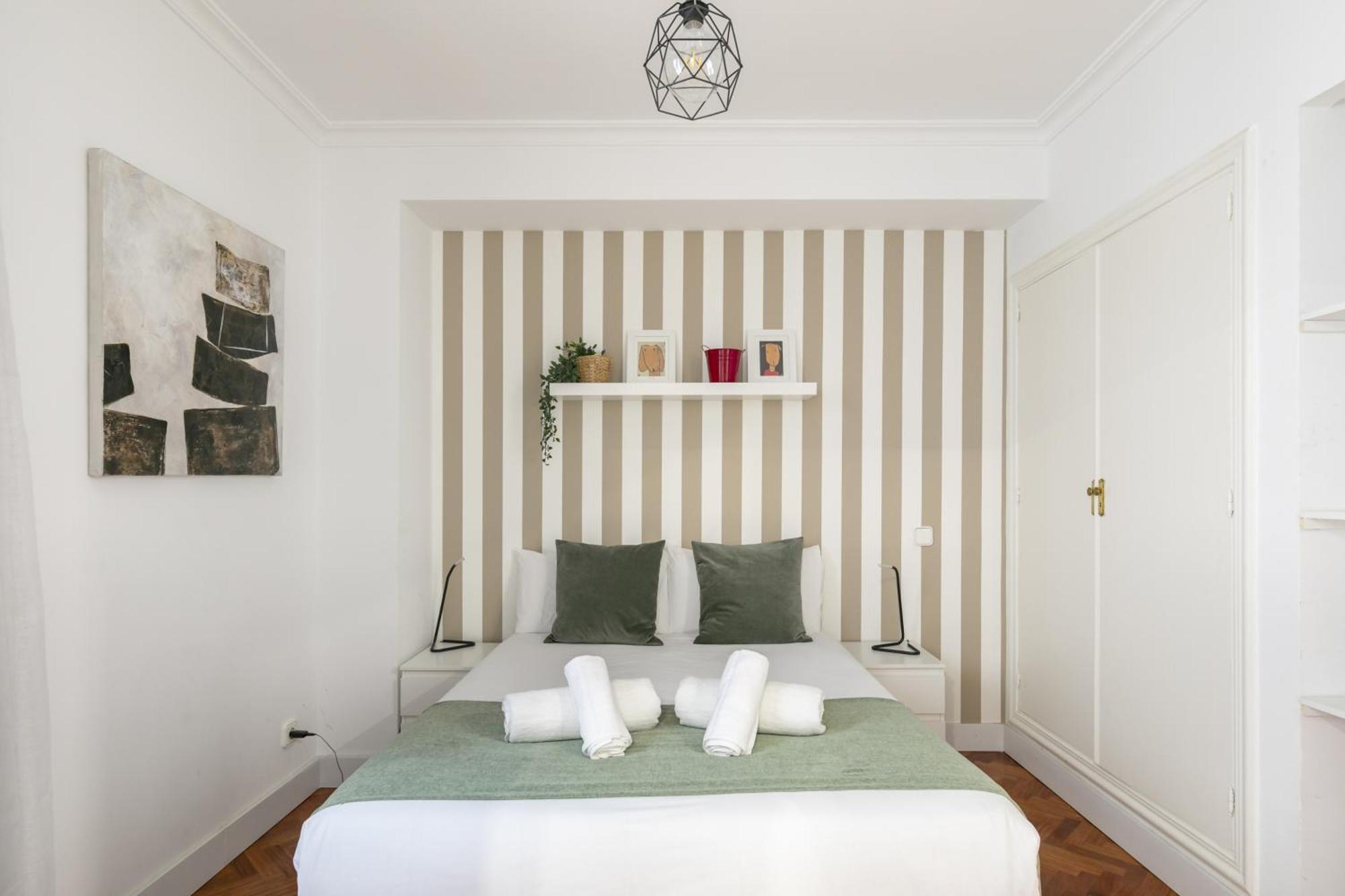 Apartamento Con Vistas Al Parque Del Retiro Madrid Esterno foto